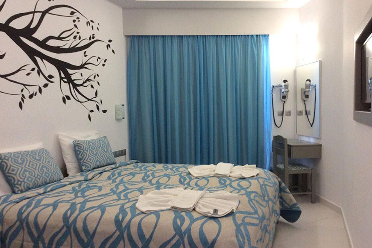 Oceanis Hotel Karpathos Exterior photo